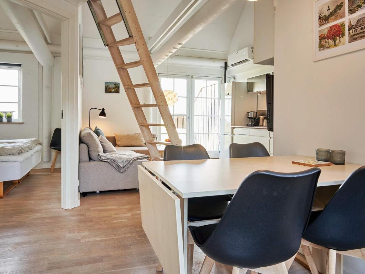 5 Person Holiday Home In AÅkirkeby Exteriér fotografie